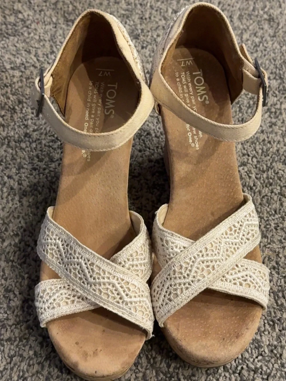 TOMS Sienna Cream Lace Ankle-Strap Wedge Sandals, Size 7